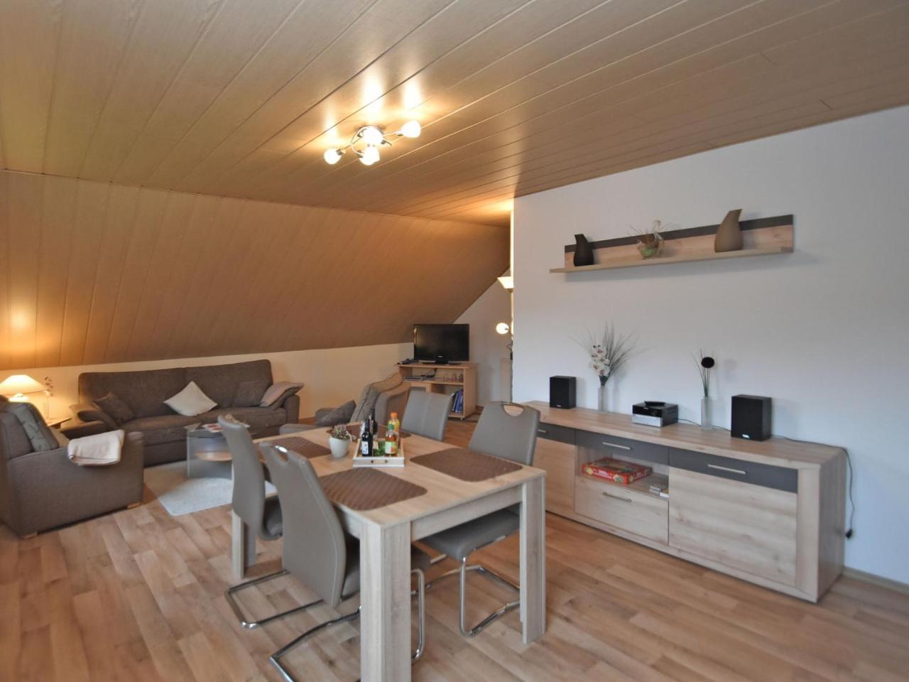 Cozy Apartment In Merlsheim With Garden Nieheim Екстериор снимка