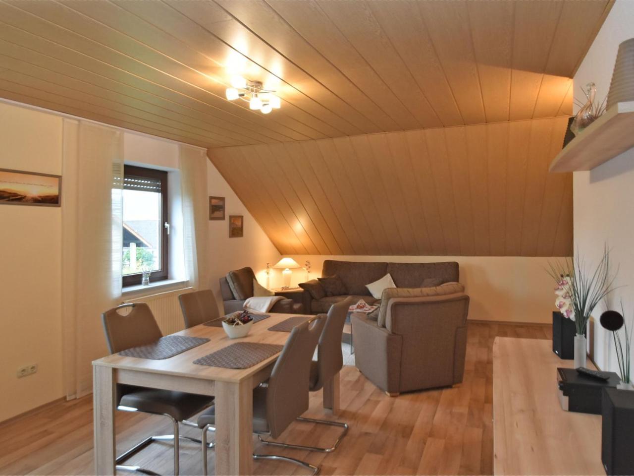 Cozy Apartment In Merlsheim With Garden Nieheim Екстериор снимка